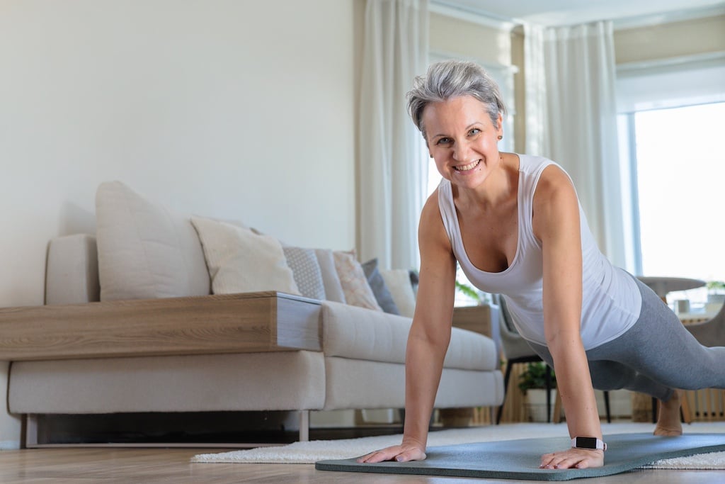 Bras chauvesouris après 50 ans le « leg pull up » est l’exercice de — free download