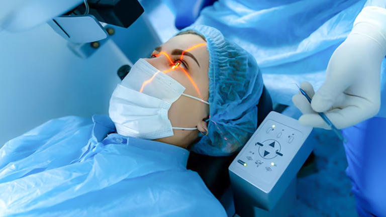 Can LASIK wear off? What to expect from laser eye surgery results over ...