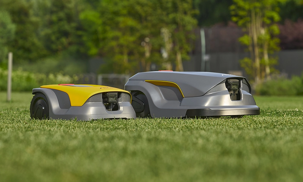 Wellbeing starts in the garden: How intelligent robot mowers are ...