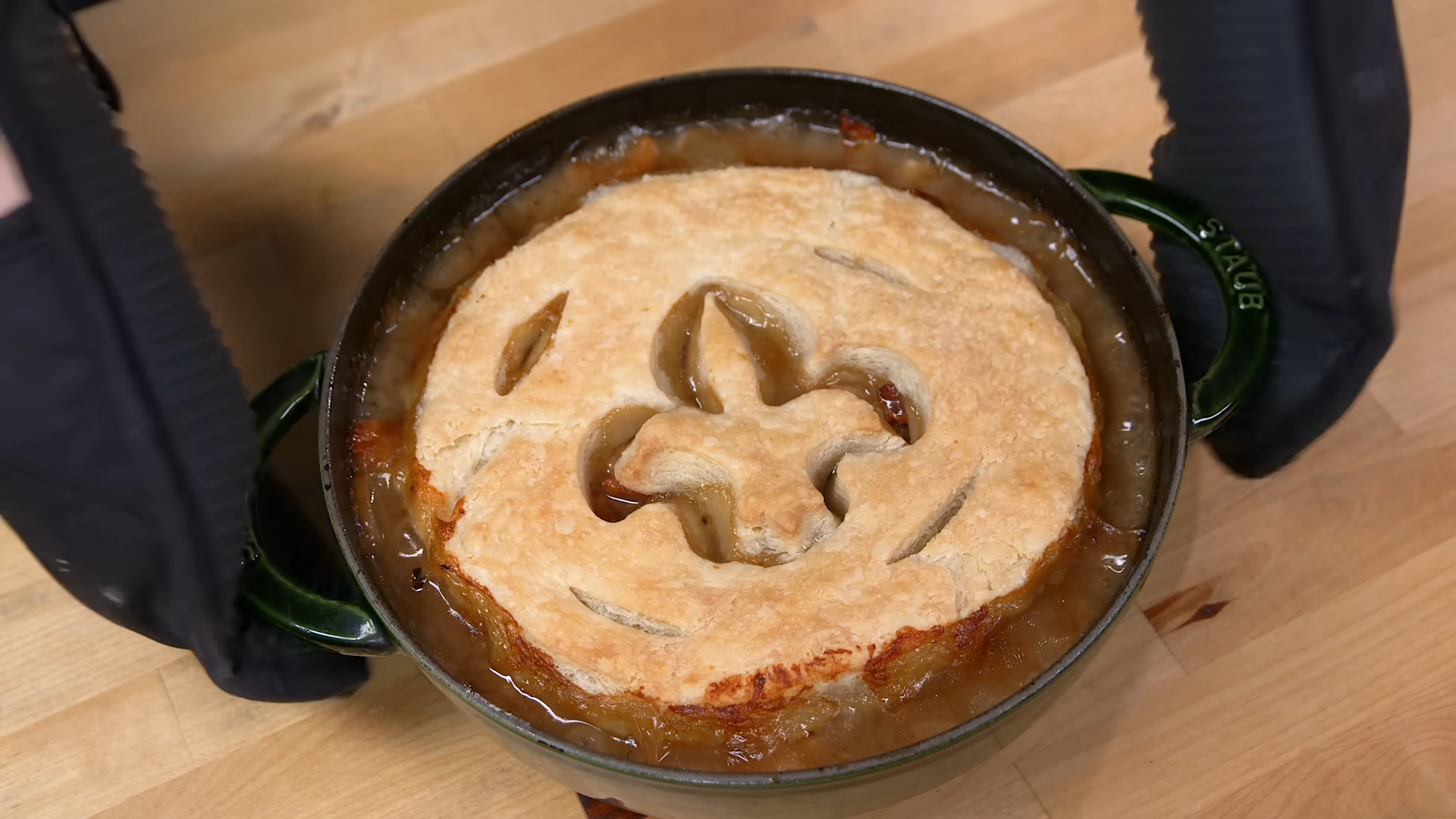 A 1939 Canadian pie with roots in England and Quebec