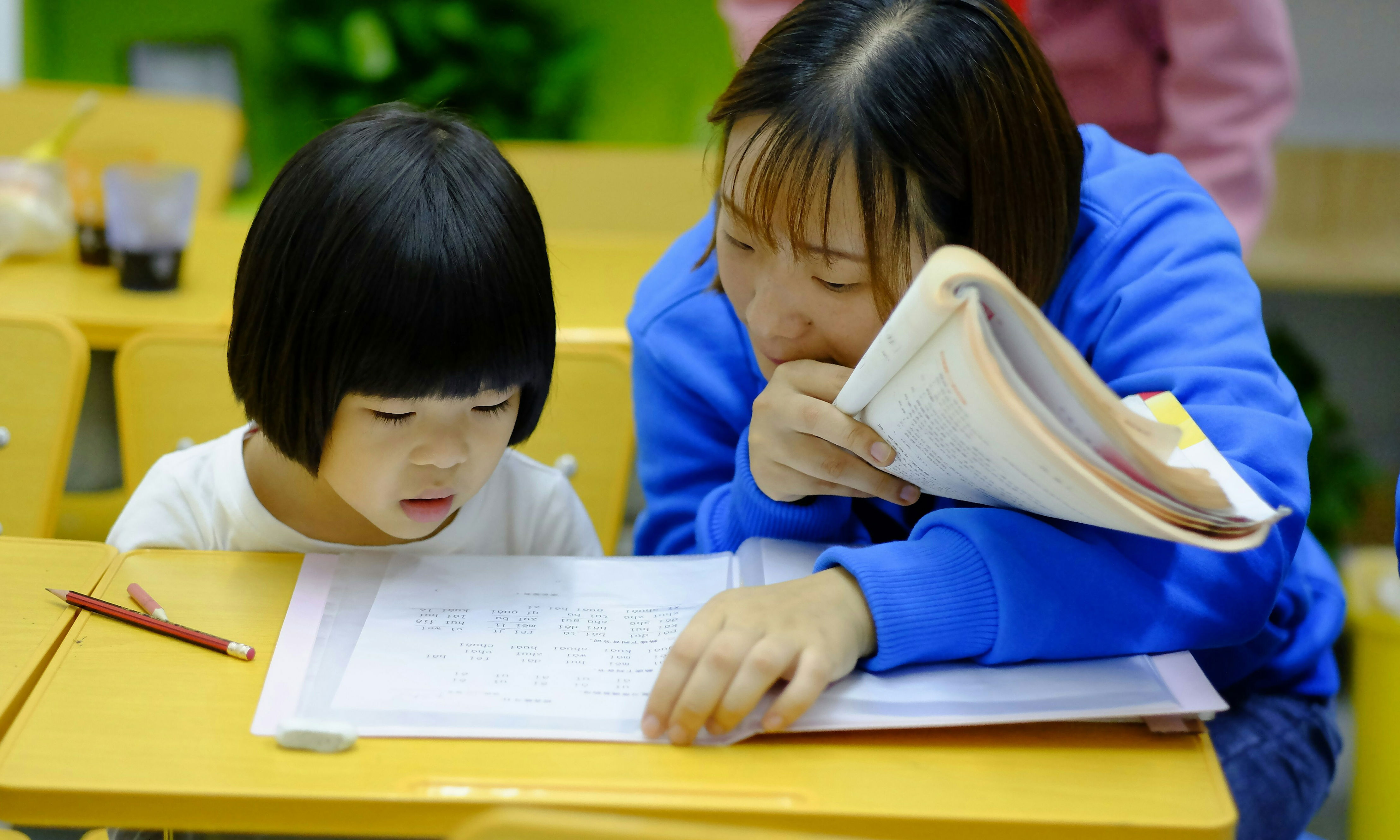 I regret letting my child start learning English at 3