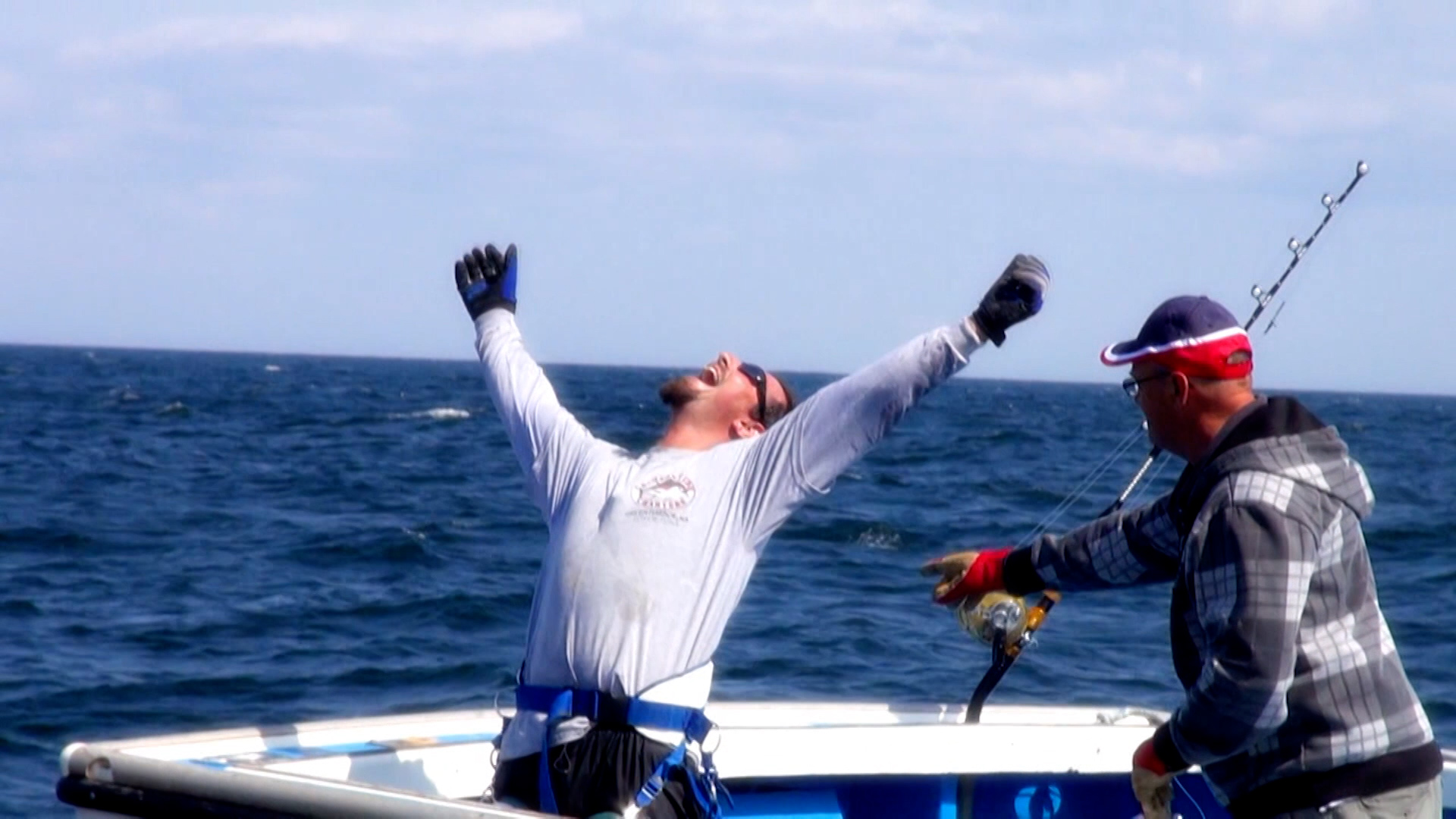 Pushing limits in pursuit of a record-breaking giant tuna (2 of 2)