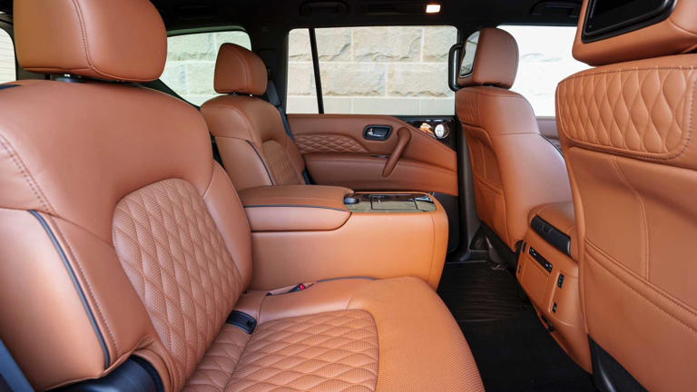 Built like a tank, priced like a cheap SUV - a V8 Infiniti QX80 costs ...