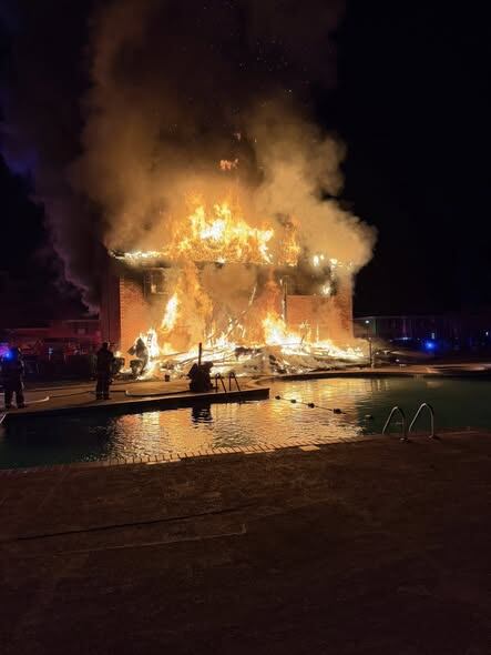 Fire crews respond to Columbia structure fire