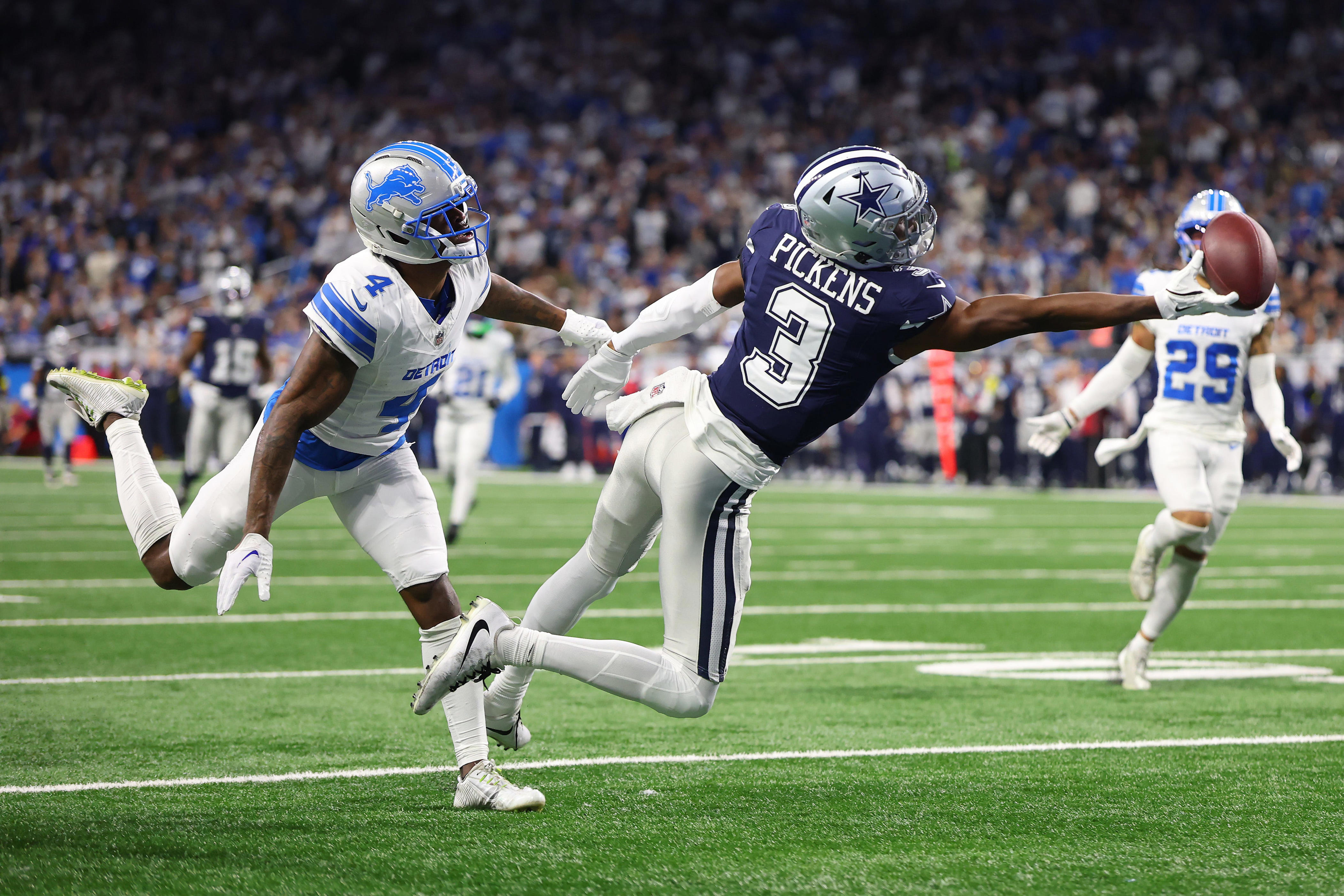 Georgia Bulldogs receiver gets $28M franchise tag from the Cowboys