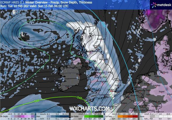 UK weather maps show more than half of Britain buried by 600-mile snow wall