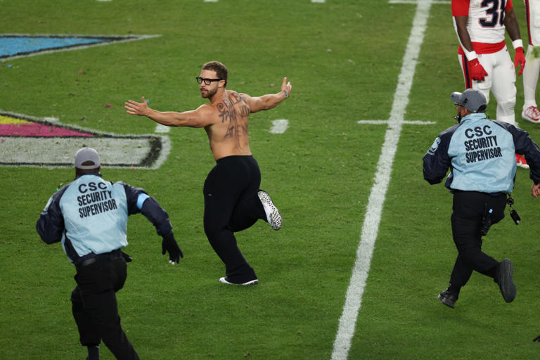 Cryptic message on Super Bowl streaker’s back explained – his identity ...
