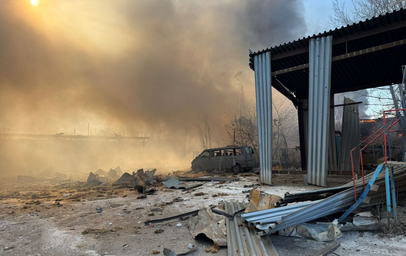 Russia massively strikes Ukraine's Sloviansk with guided bombs, killing ...