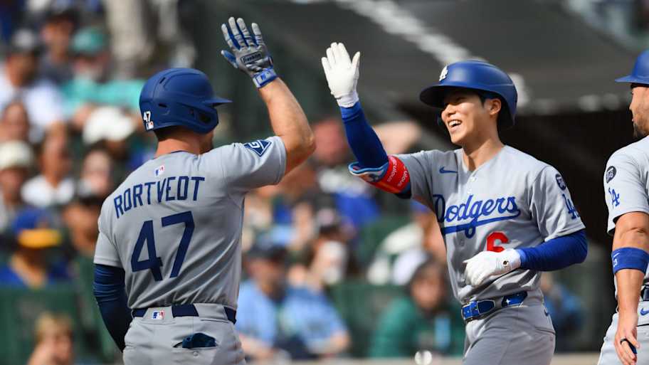 2026 Dodgers spring training: Ben Rortvedt, Hyeseong Kim pull each ...