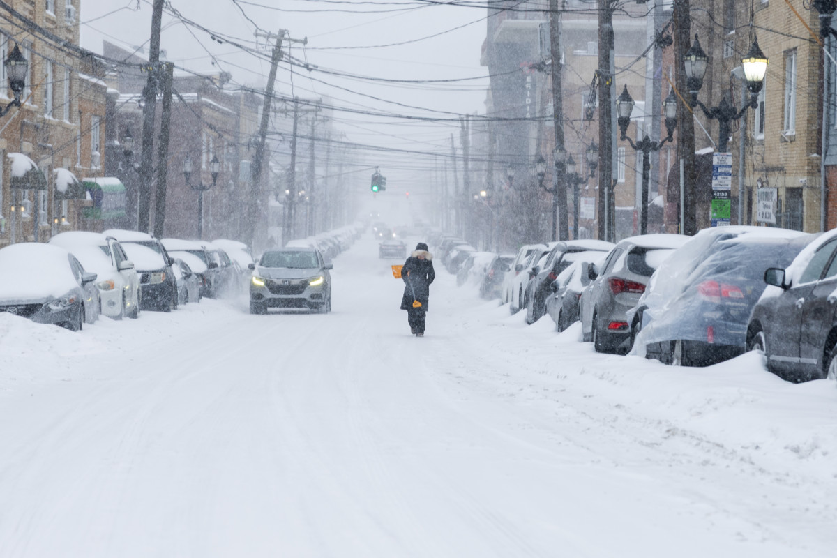 New winter storm warnings announced for 10 states as 11 inches of snow, 40 mph winds approach<br>