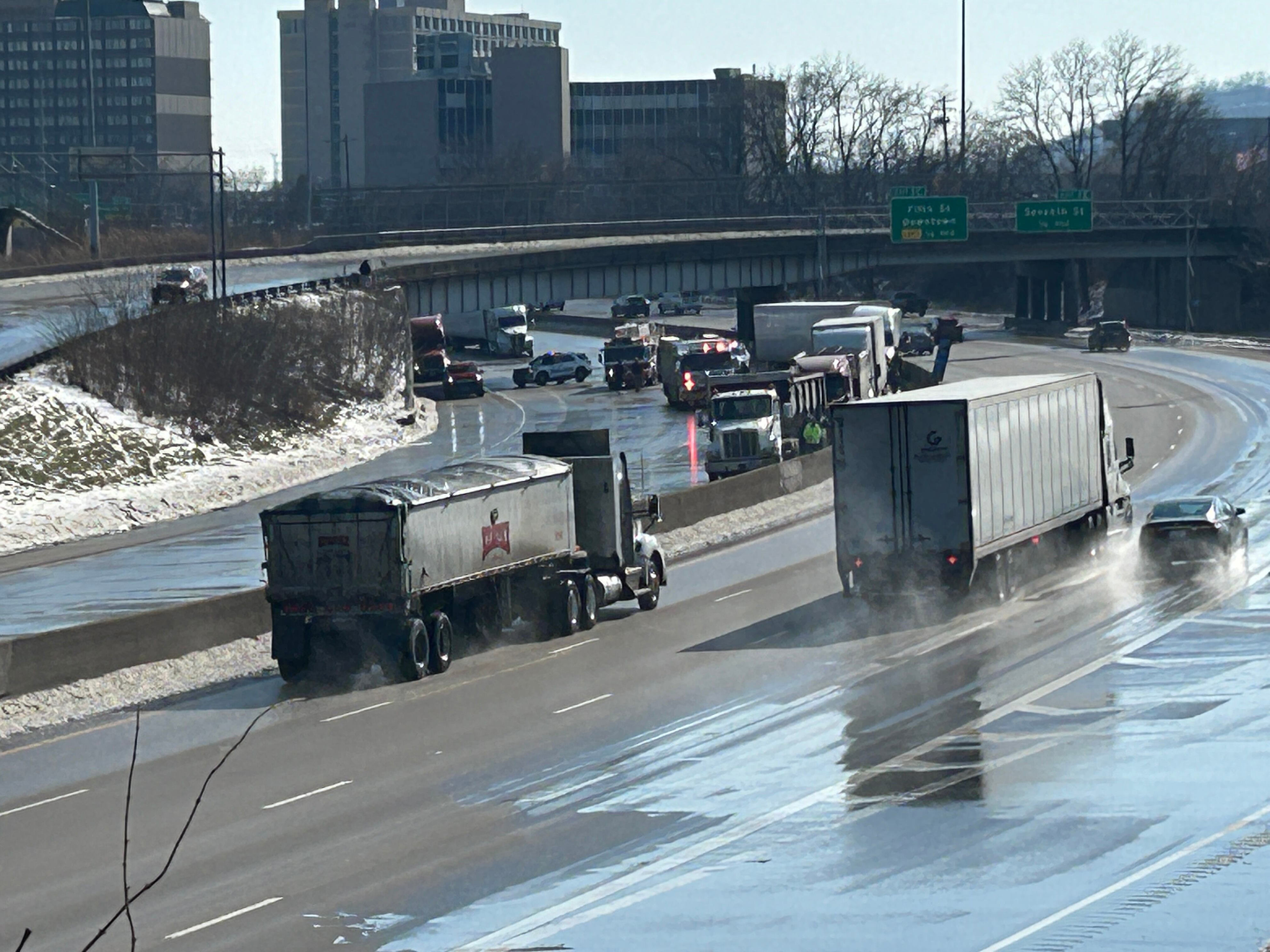 I-75 NB reopens after semi truck crash