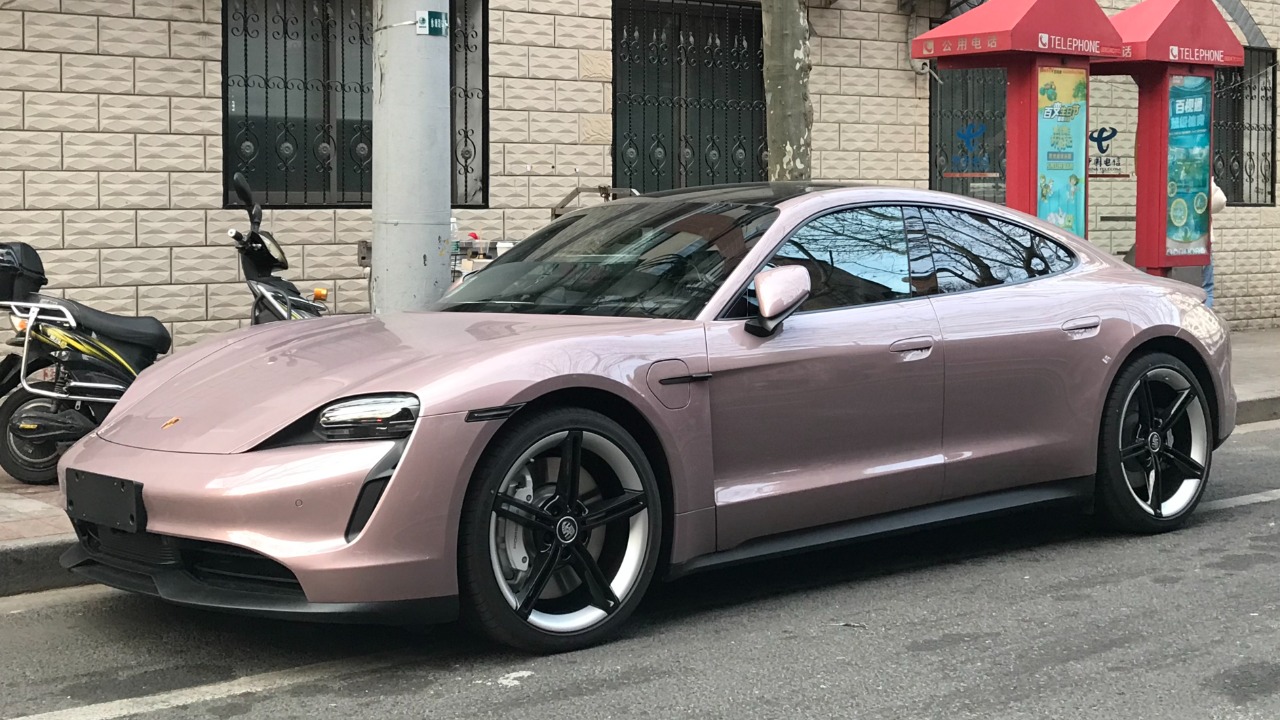 New EV sparks outrage after debuting as near twin to Porsche icon