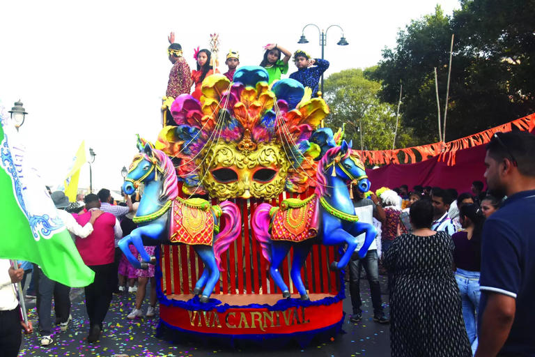 Tourism dept to spend Rs 1.5cr on 4-day carnival
