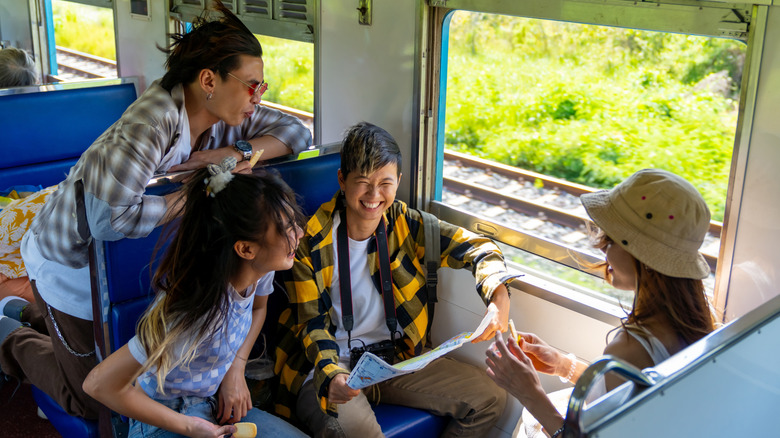 Reddit's 5 best tips for scoring the most affordable Amtrak tickets