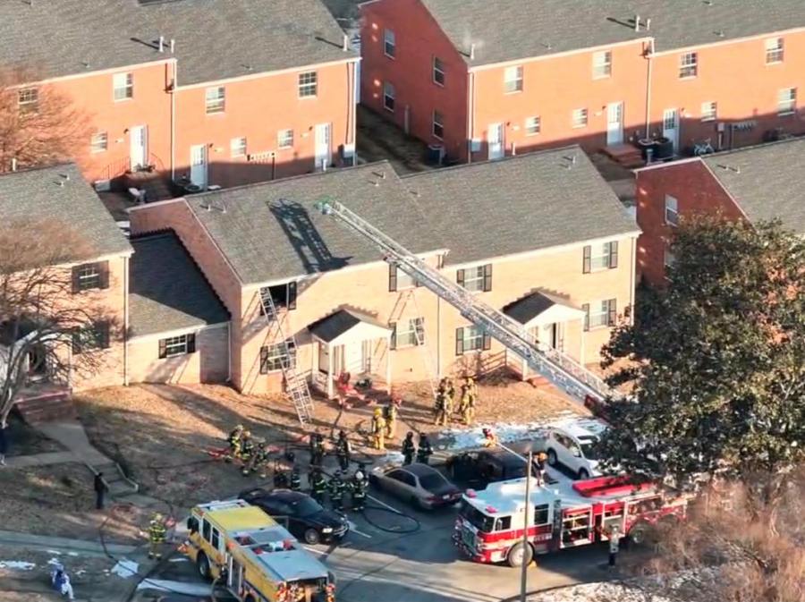 10 displaced after Chesterfield apartment fire