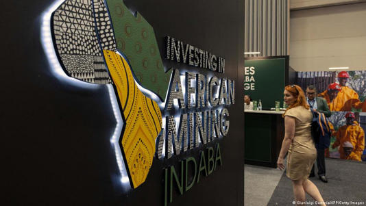 Alors que les pays africains sont très riches en minerais, l’un des grands défis reste la transformation de ces matières premières sur place