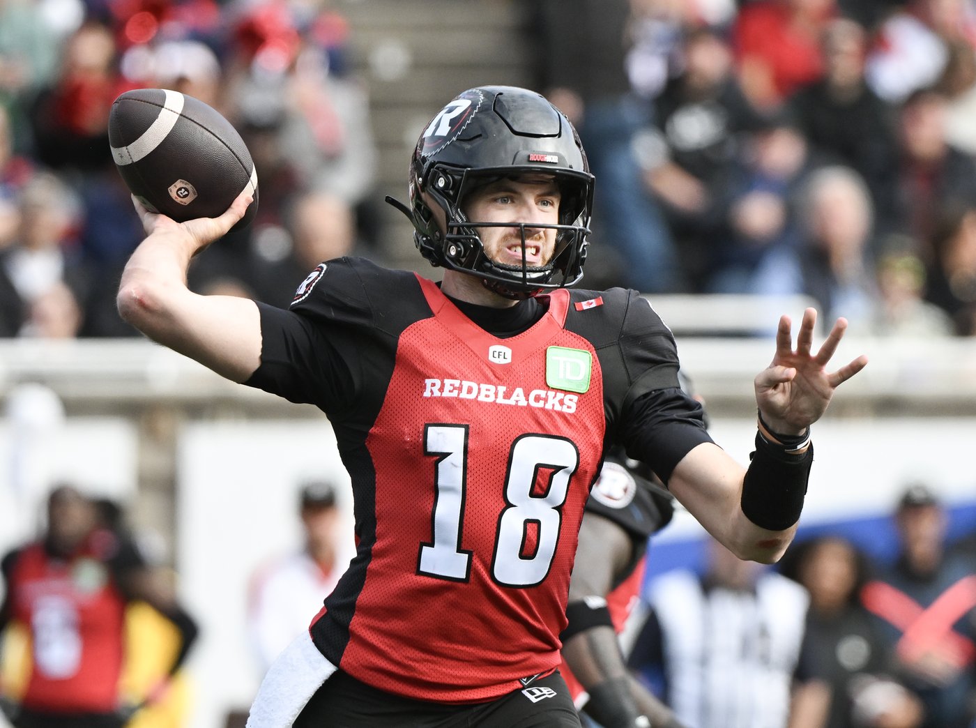 Les Alouettes embauchent plusieurs joueurs, dont le quart-arrière ...