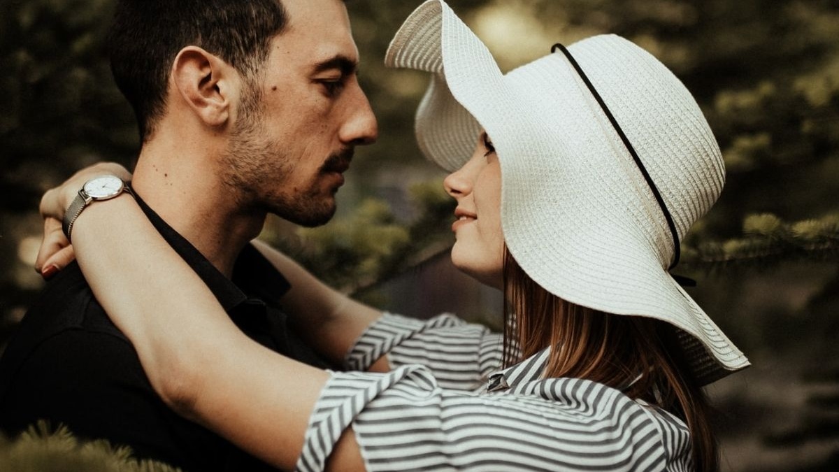 What love is from a philosophical perspective and how to understand it