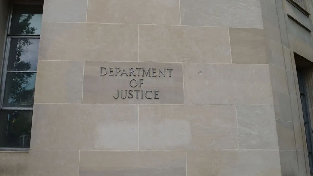 'Fraud tourists' plead guilty in Minnesota fraud case