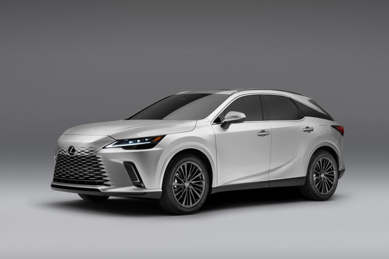2026 Lexus RX has three fantastic lease deals this February