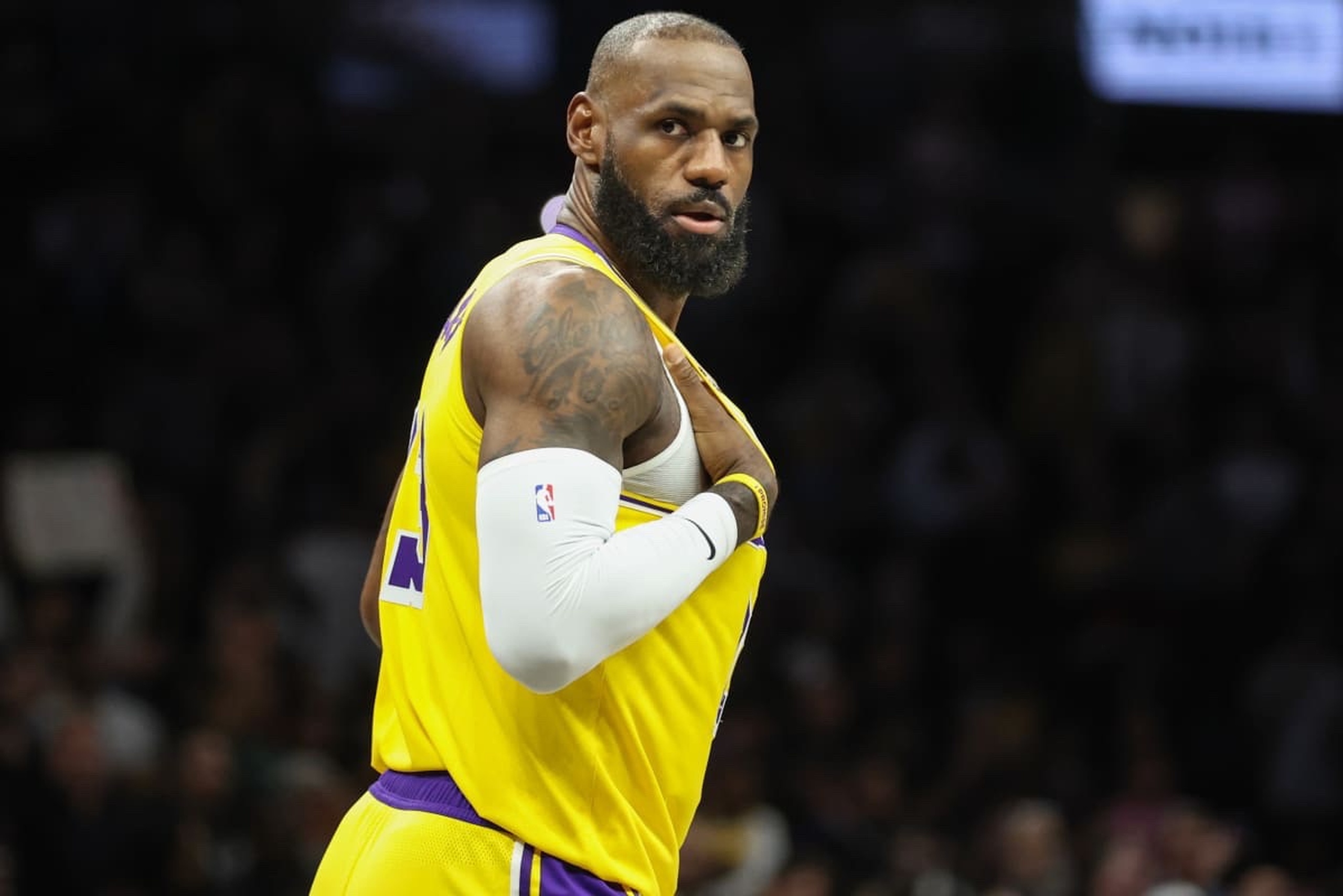 Mavericks vs. Lakers prediction: Preview, injury report, advantages, X ...