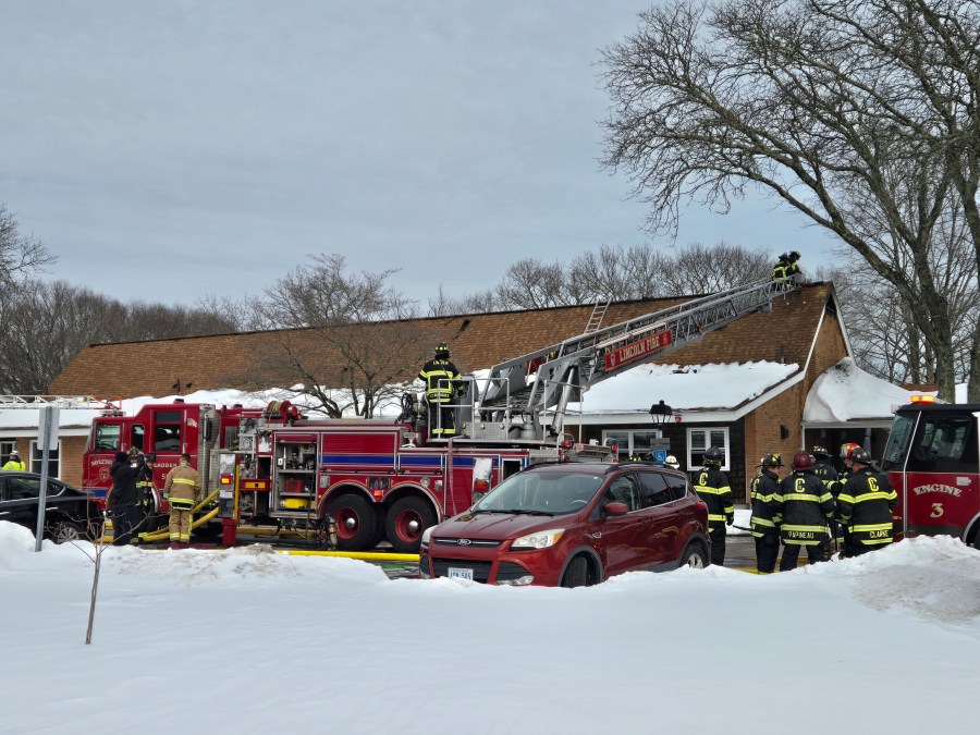 9 displaced by fire in Lincoln apartment building