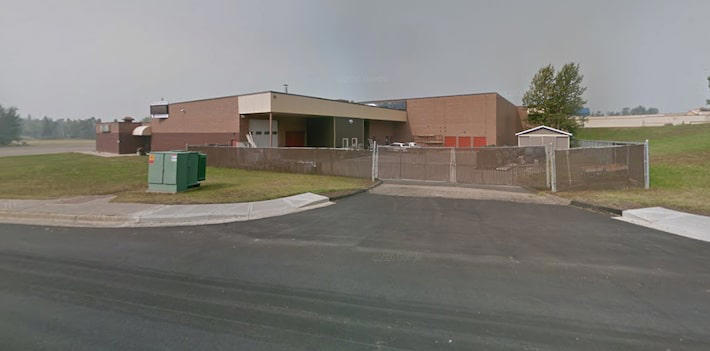 A Escola Secund&aacute;ria Tumbler Ridge. Foto: Reprodu&ccedil;&atilde;o/Google Street View