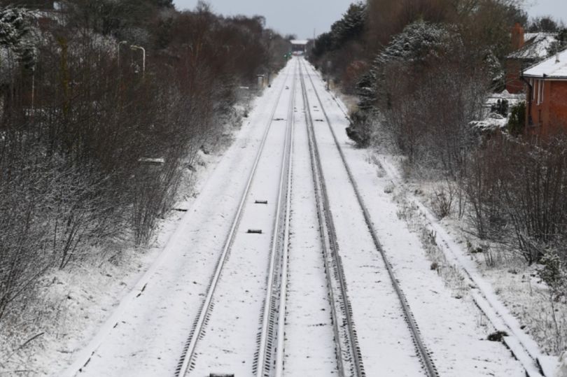 UK snow bomb will cover 'whole' of England except 11 counties - full list