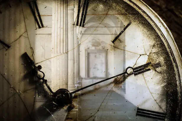 Why you should never keep broken clocks