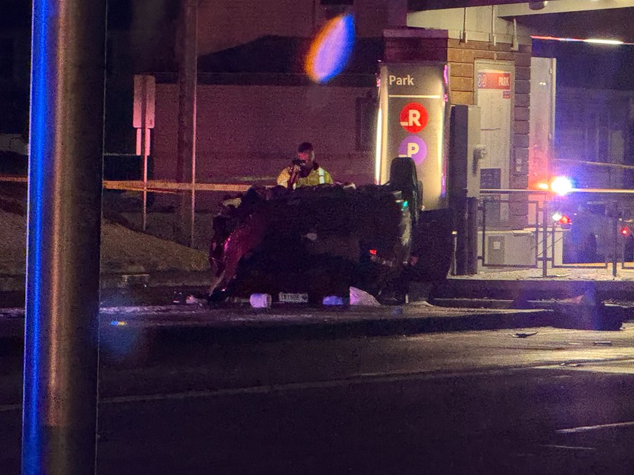 IMPD: 2 injured in crash involving stolen car on north side of Indianapolis