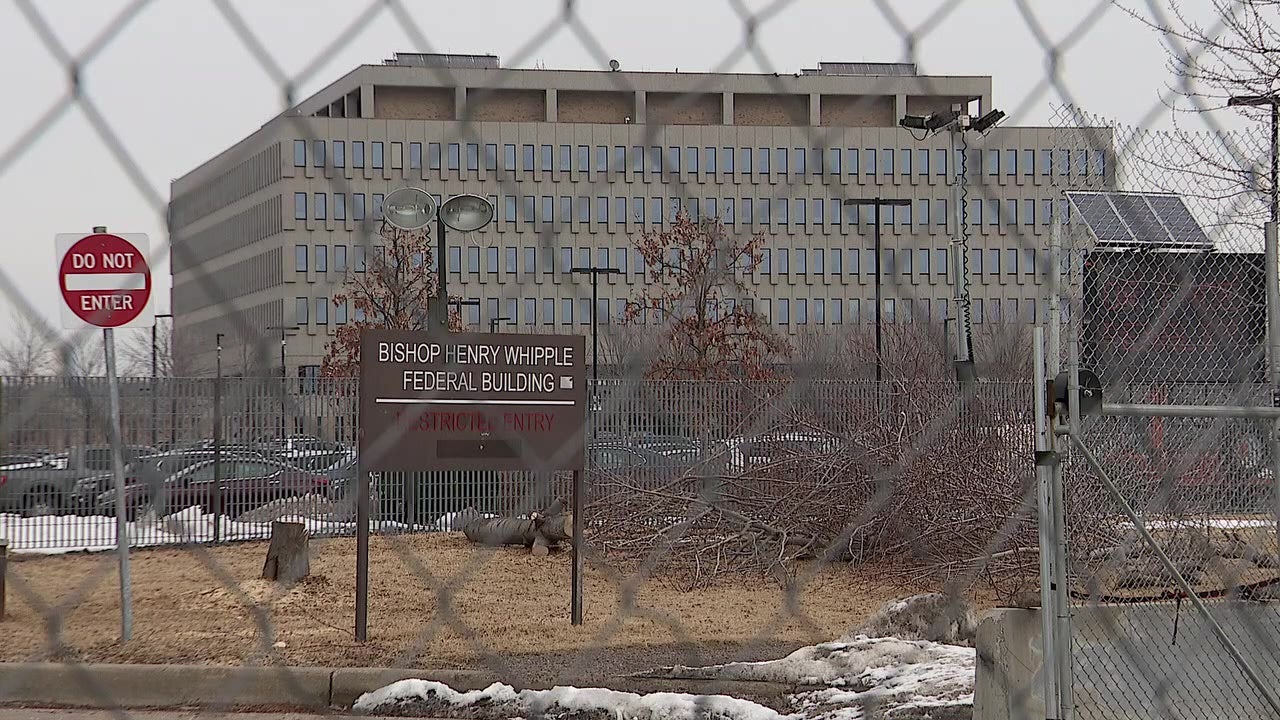 Judge orders ICE to stop rapid transfers of detainees out of Minnesota