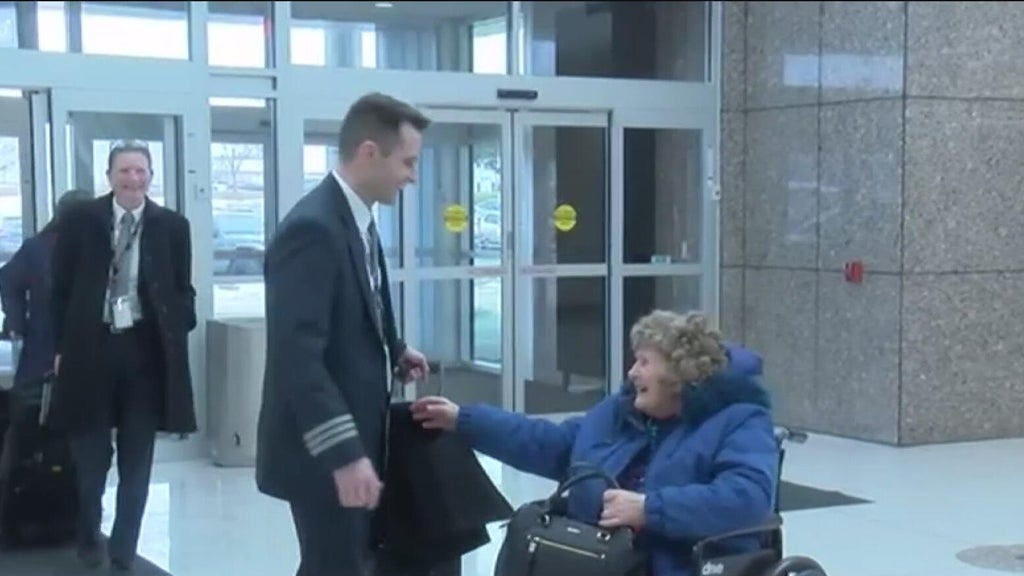 Wisconsin grandmother takes first-ever plane flight piloted by grandson