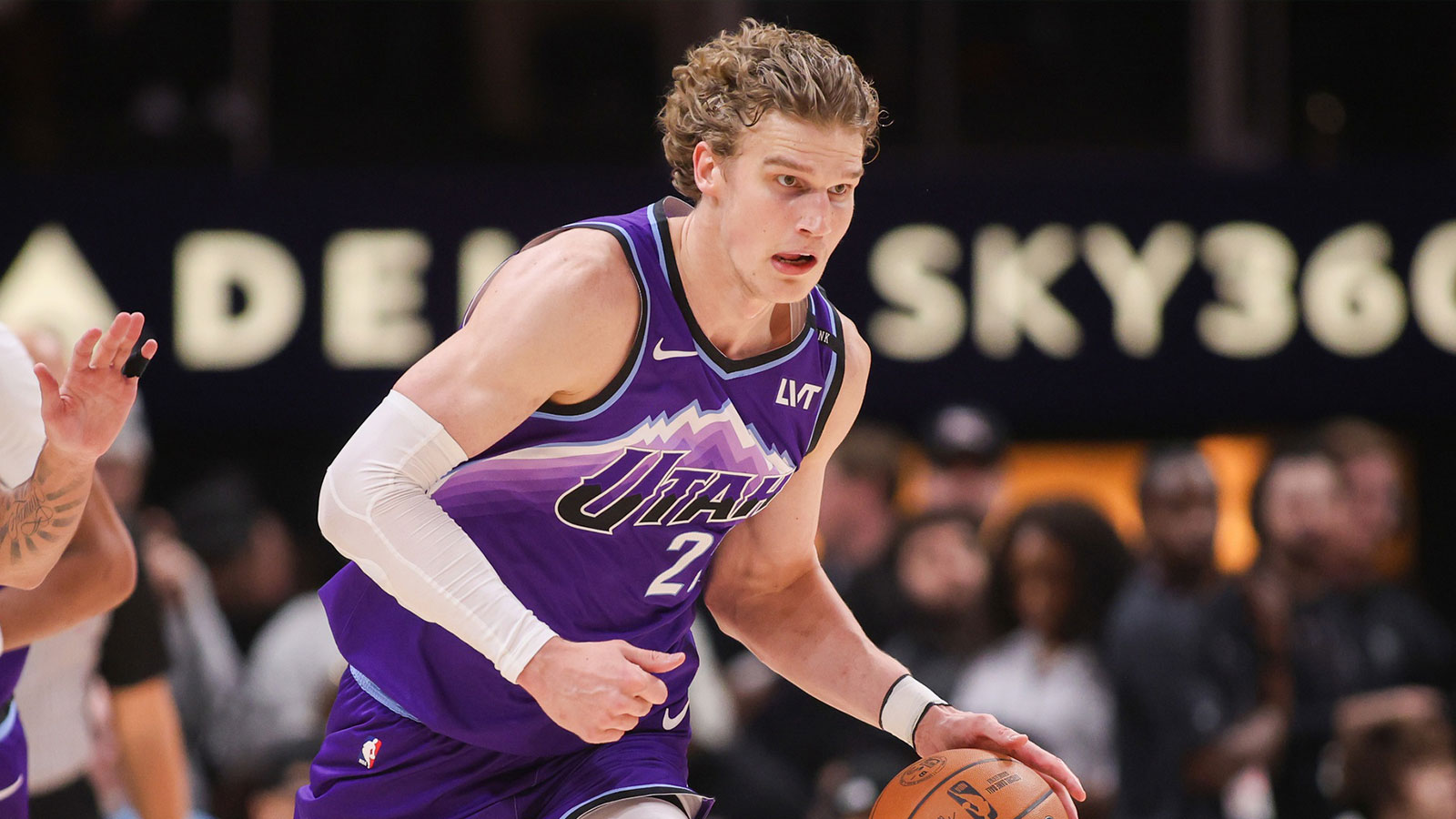 Is Jazz’s Lauri Markkanen playing vs. Spurs after injury scare?