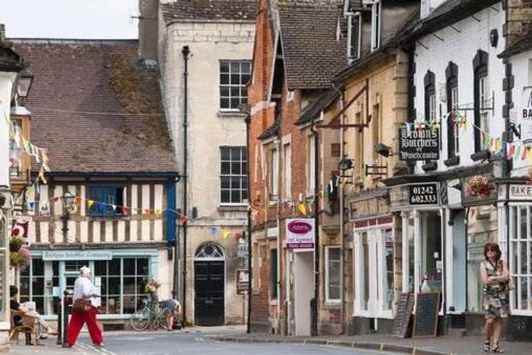 Famous castle and 15th century coaching inns in 'must-see' Cotswolds town