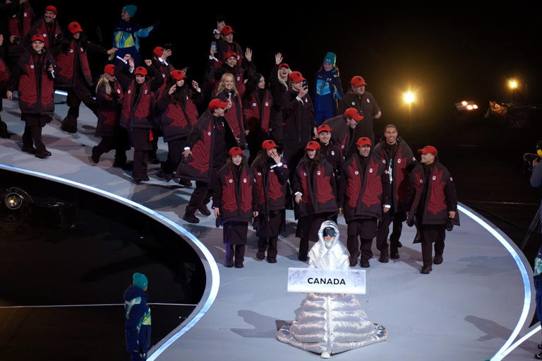 Love it or hate it, Team Canada uniform not a misstep for Lululemon ...