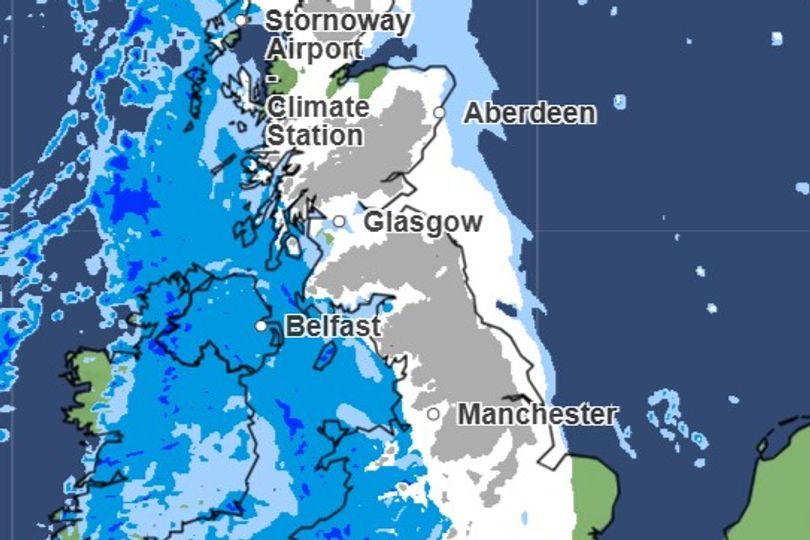Exact time snow is forecast in Greater Manchester as 800-mile 'snow ...