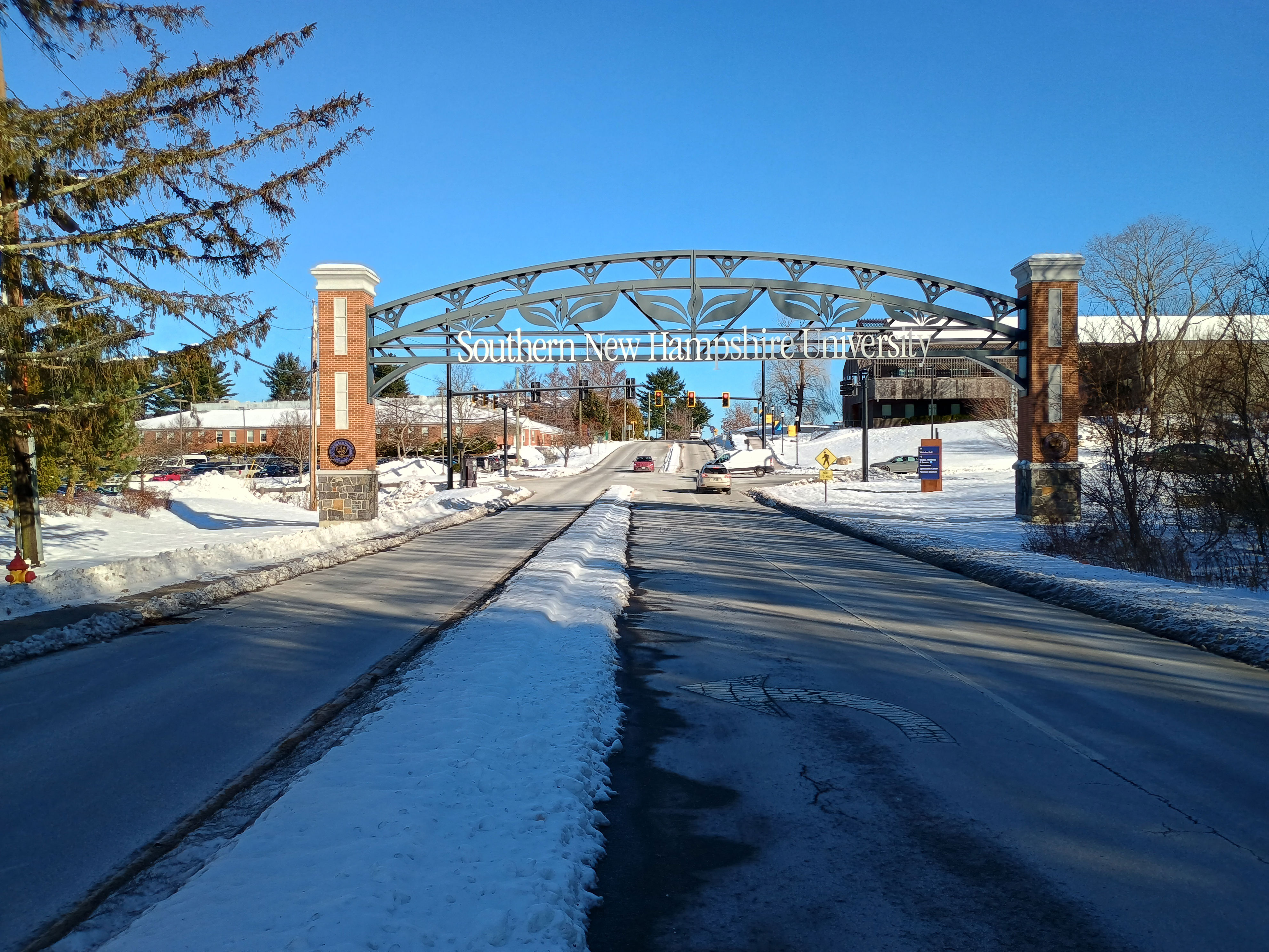 How a tiny nonprofit school became one of America’s largest universities<br>