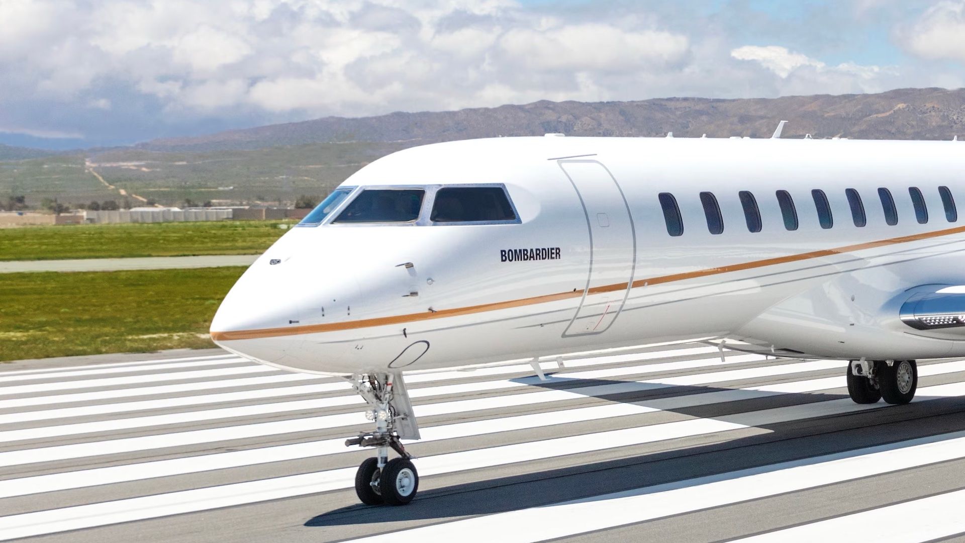 Impressive: NBC sportscaster flies 10 hours in private jet from the ...