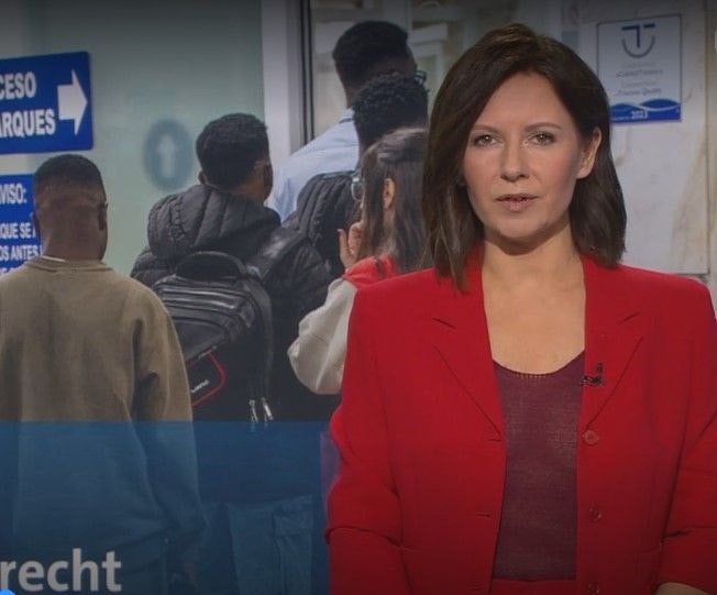kleiderpanne-in-der-tagesschau-sprecherin-sorgt-mit-transparent-top