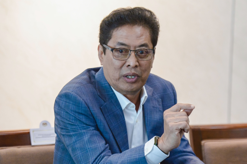 MACC chief to sue Bloomberg for defamation over shareholding claims ...