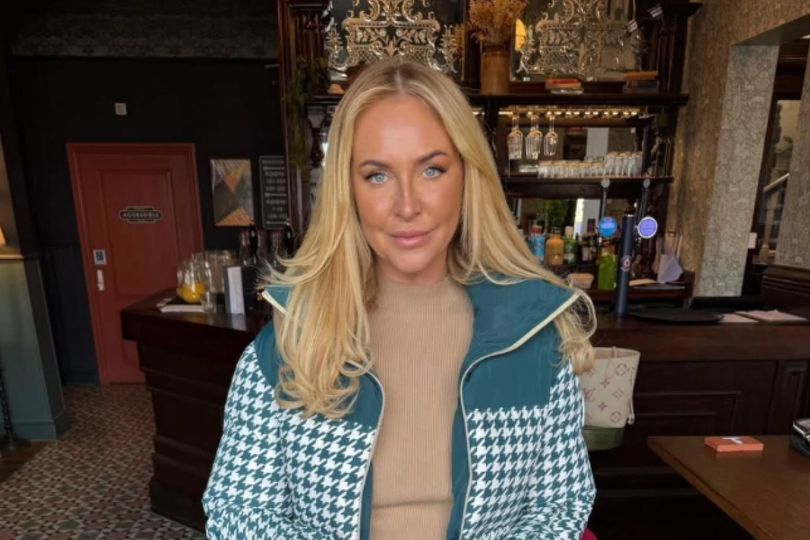 josie-gibson-says-she-d-like-to-apologise-as-she-offers-update-after