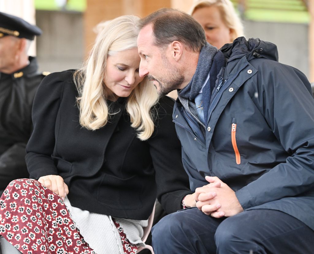 La estrategia de Haakon de Noruega para ganar tiempo en una crisis sin ...