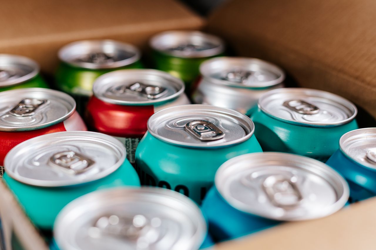 An image of prebiotic soda cans