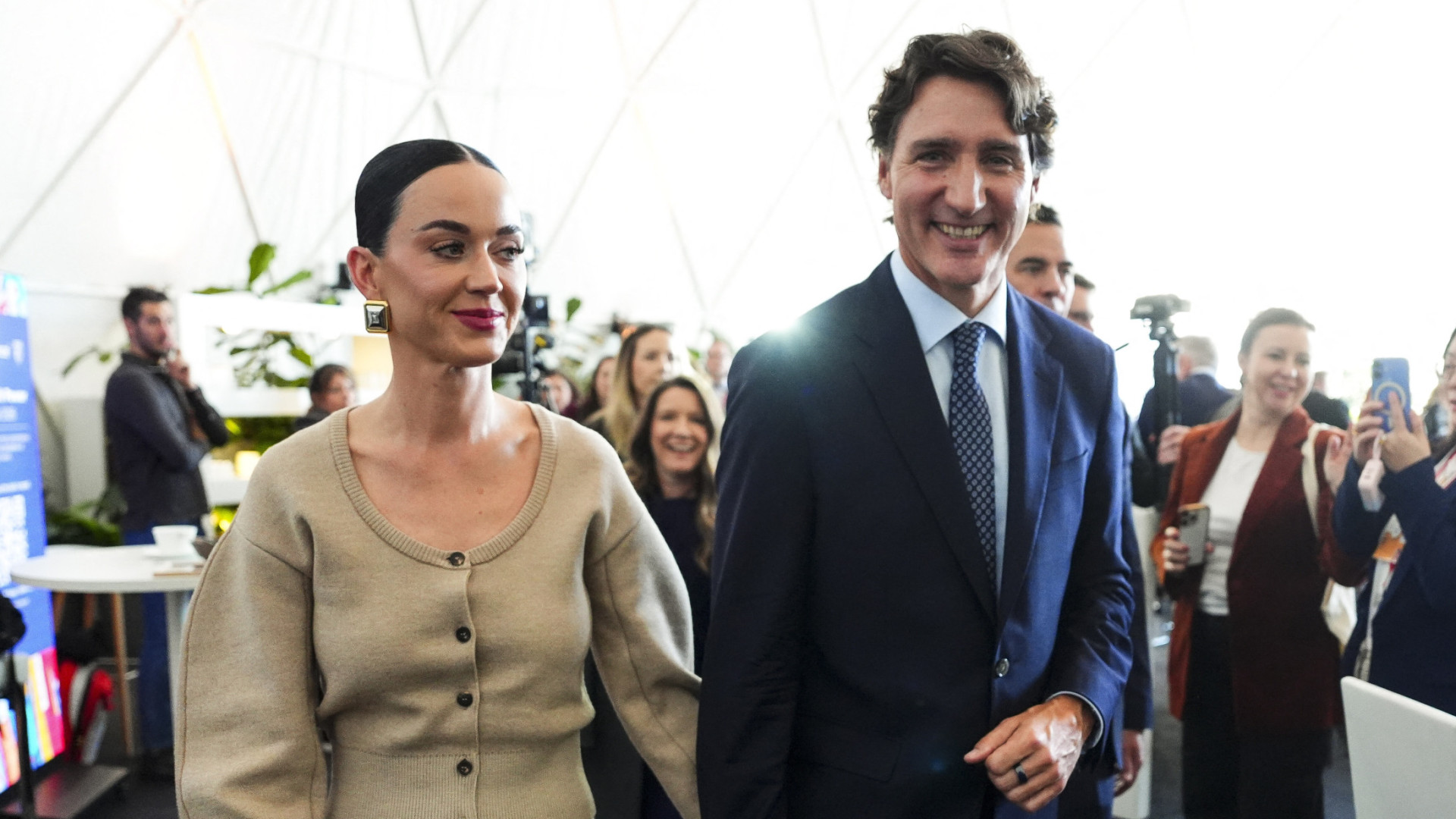 Unexpected celebrity couples we never saw coming