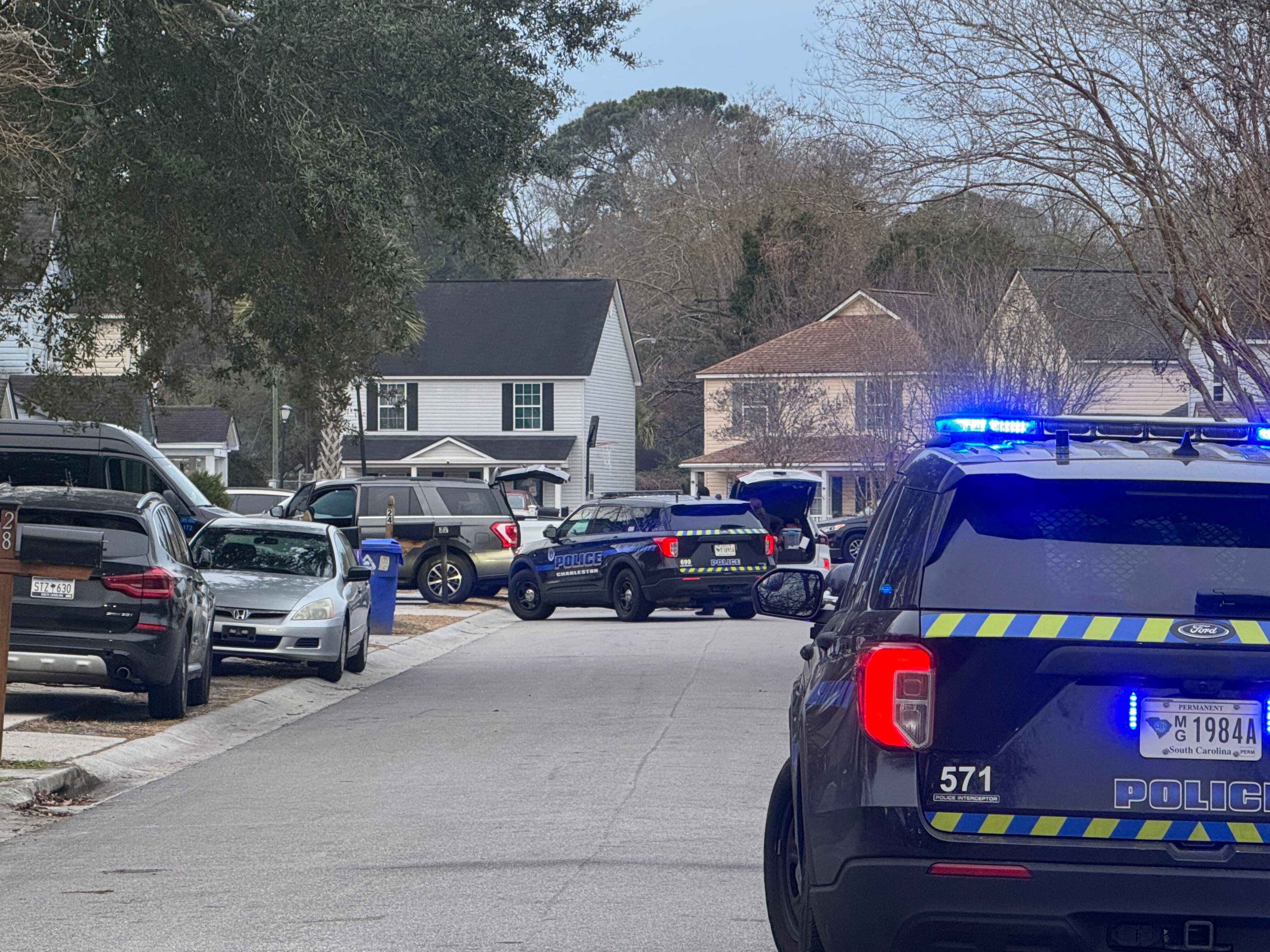 FBI conducts investigation in West Ashley neighborhood, Charleston ...