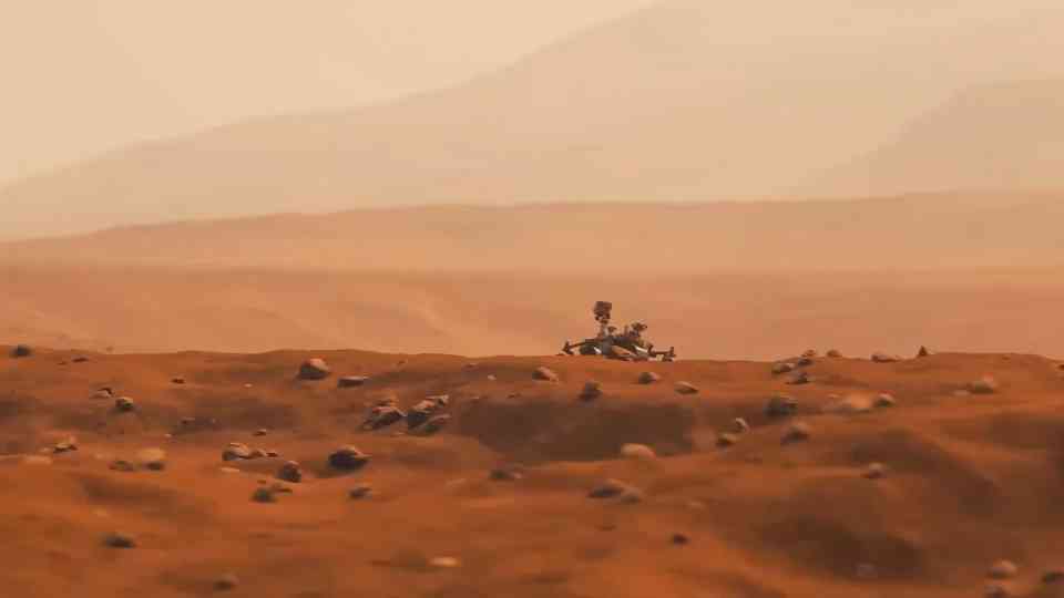 Mars in motion: Dust devils, meteorites, and surprising surface ...