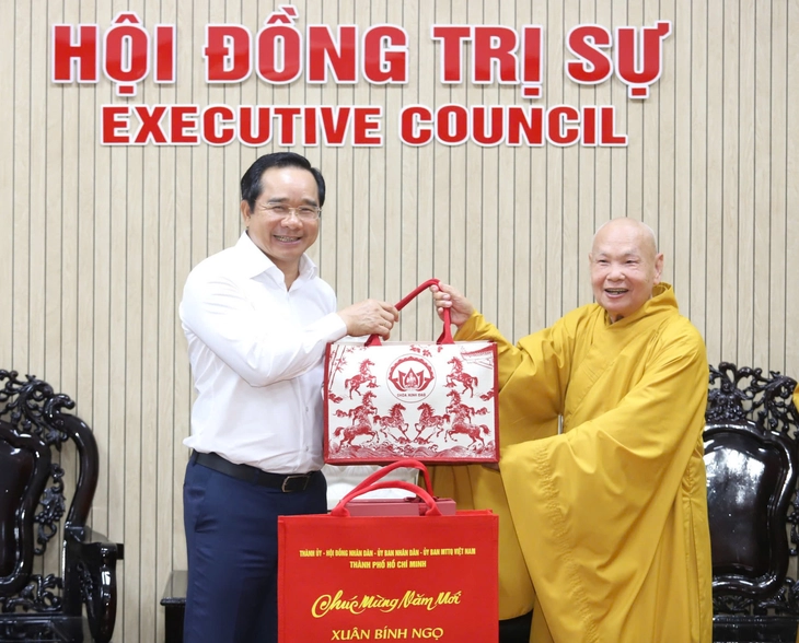 Chủ tịch UBND TP.HCM Nguyễn Văn Được chúc Tết lãnh đạo Giáo hội Phật giáo Việt Nam