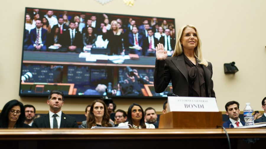 Live updates: Bondi hearing turns into shouting match; Dems won’t back DHS stopgap<br><br>
