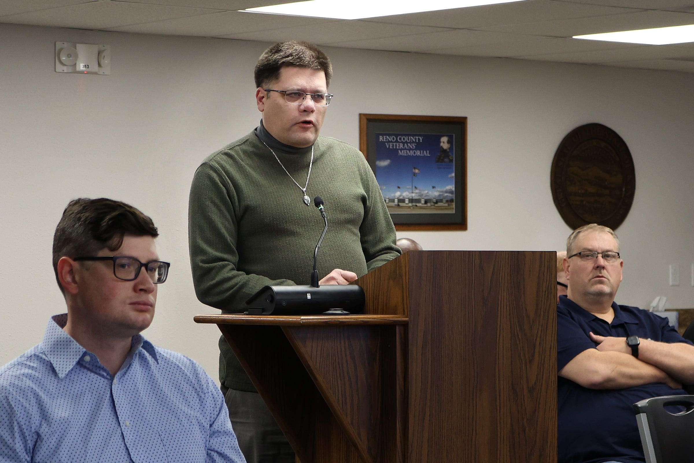 Reno County Commission approves rezoning for new golf courses