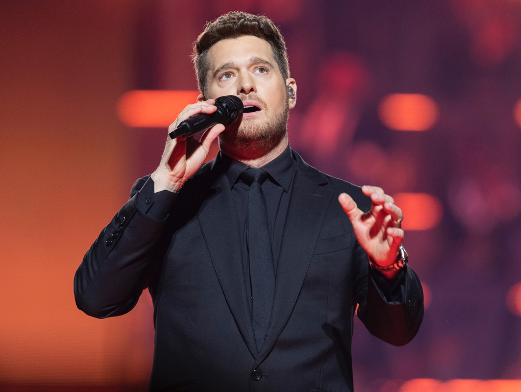 Michael Bublé mourns the loss of sports announcer Jim Robson: 'One of ...